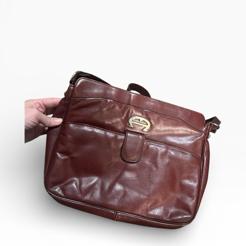 Etienne Aigner vintage Burgundy Leather Shoulder Bag - Picture 2 of 7